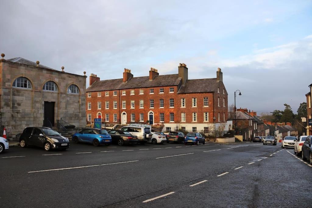 Royal Hillsborough Village Luxury Townhouse Exteriör bild