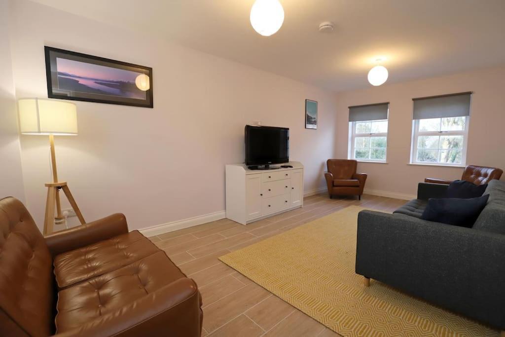 Royal Hillsborough Village Luxury Townhouse Exteriör bild